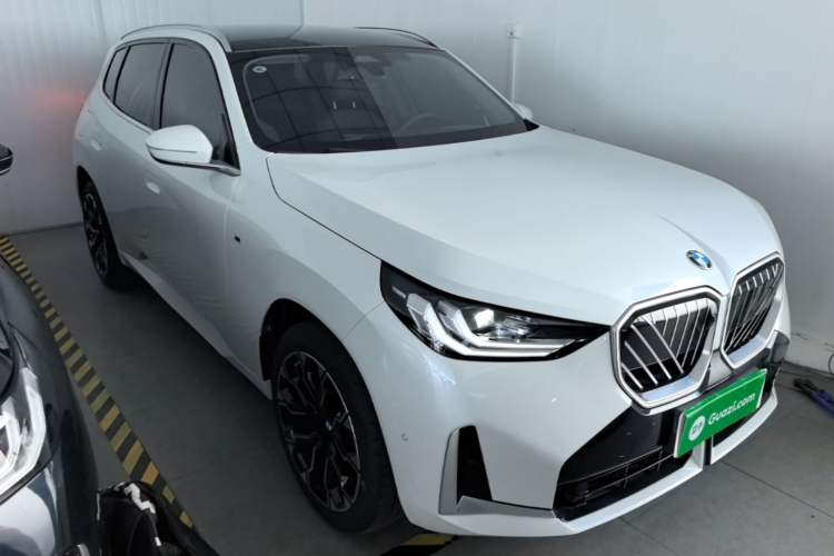Used BMW X3 2025 xDrive30L Leading Model M Sport Package Front Right 45 Deg