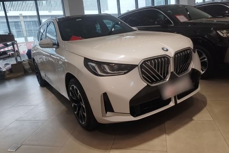 Used BMW X3 2025 xDrive30L Luxury Edition M Sport Package Front Right 45 Deg