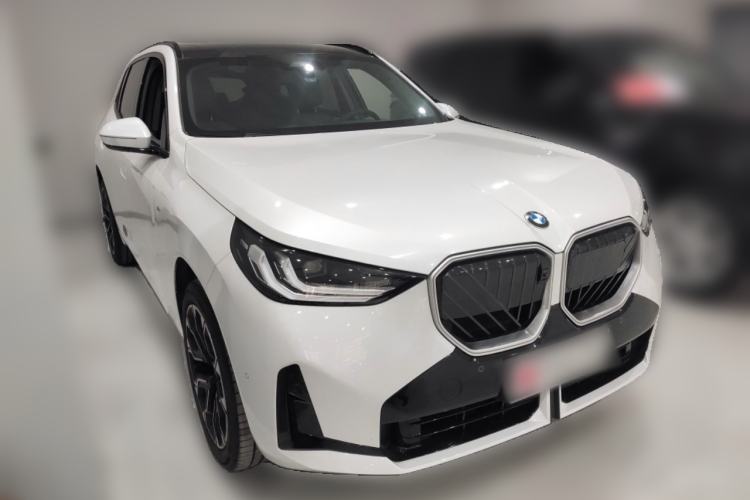 Used BMW X3 2025 Model, xDrive30L Leading M Sport Night Package Front Right 45 Deg