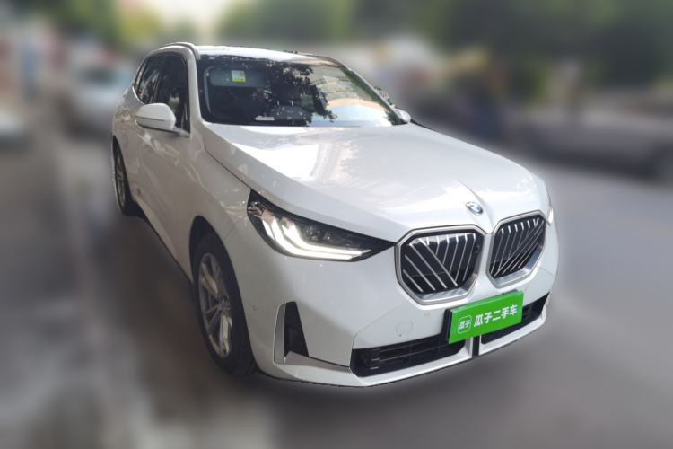 Used BMW X3 2025 xDrive25L Luxury Package Front Right 45 Deg