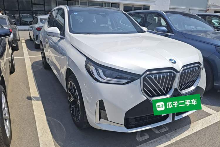 Used BMW X3 2025 xDrive30L Leading Model M Sport Package Front Right 45 Deg