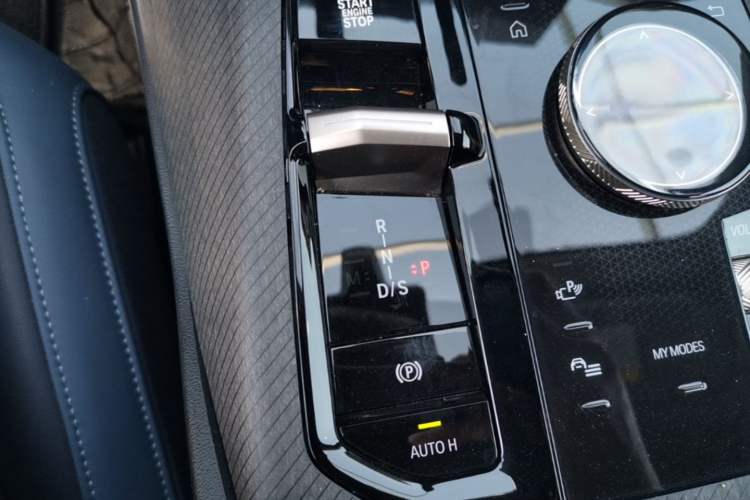 Used BMW X3 2025 xDrive30L Leading Model M Sport Package Gear Lever