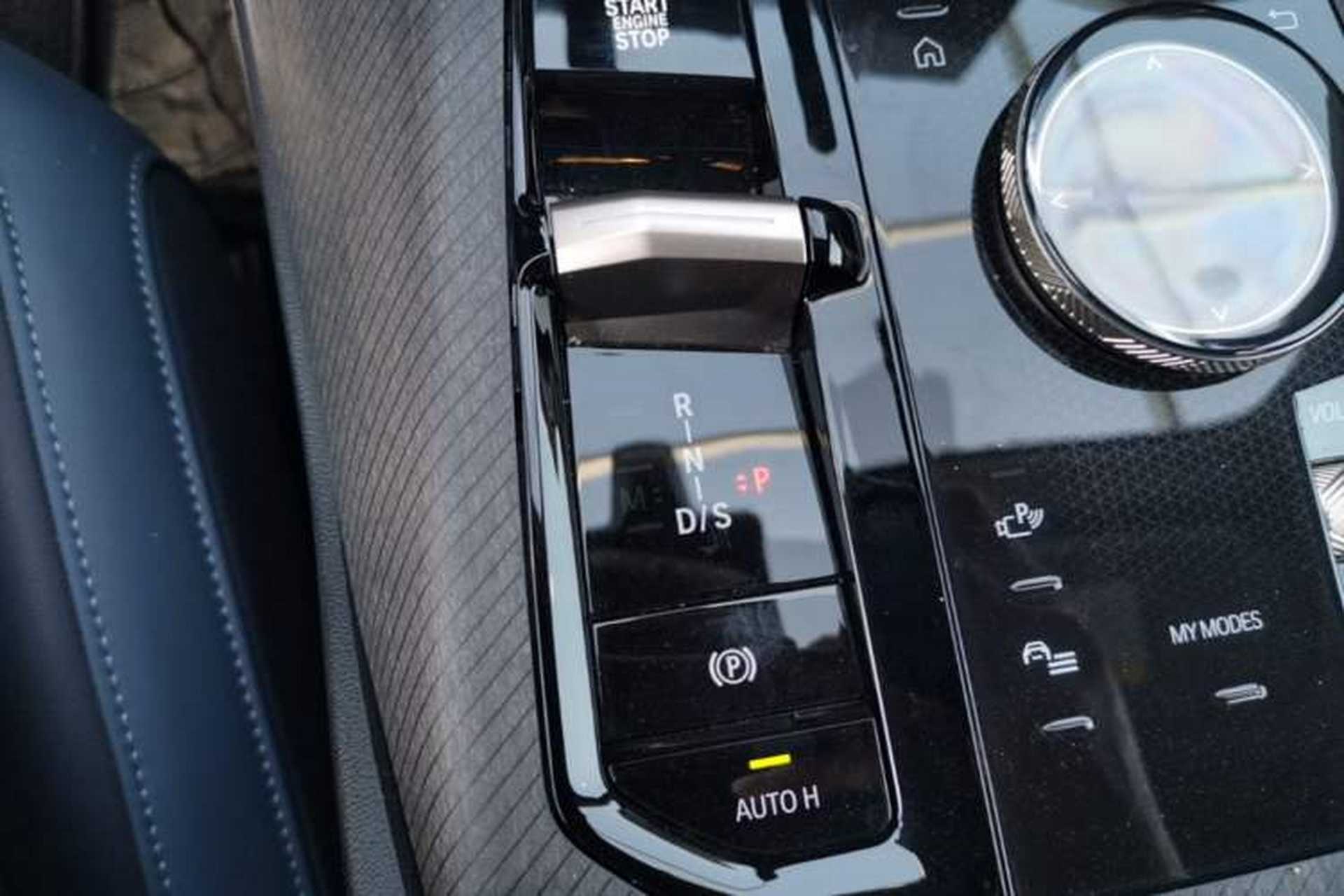 Used BMW X3 2025 xDrive30L Leading Model M Sport Package Gear Lever