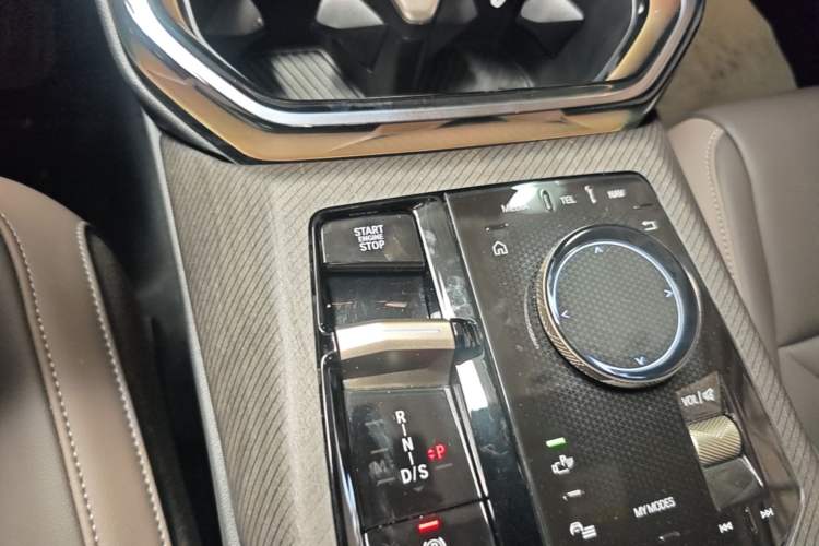 Used BMW X3 2025 xDrive30L Leading Model M Sport Package Gear Lever