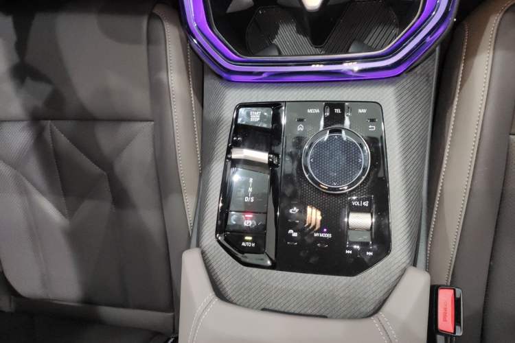 Used BMW X3 2025 Model, xDrive30L Leading M Sport Night Package Gear Lever