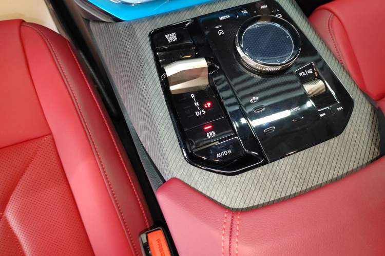 Used BMW X3 2025 xDrive25L Luxury Package Gear Lever