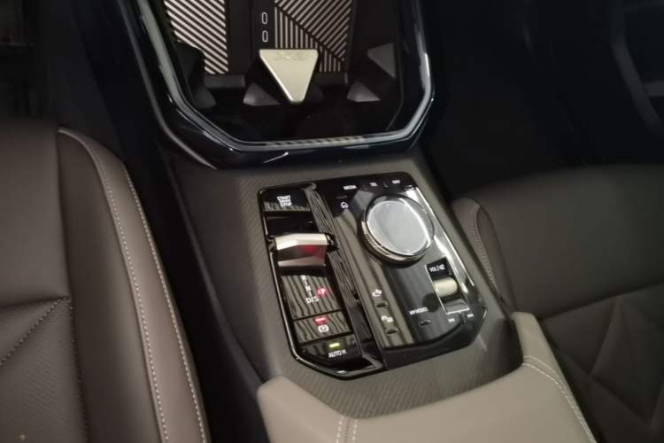 Used BMW X3 2025 xDrive30L Leading Model M Sport Package Gear Lever