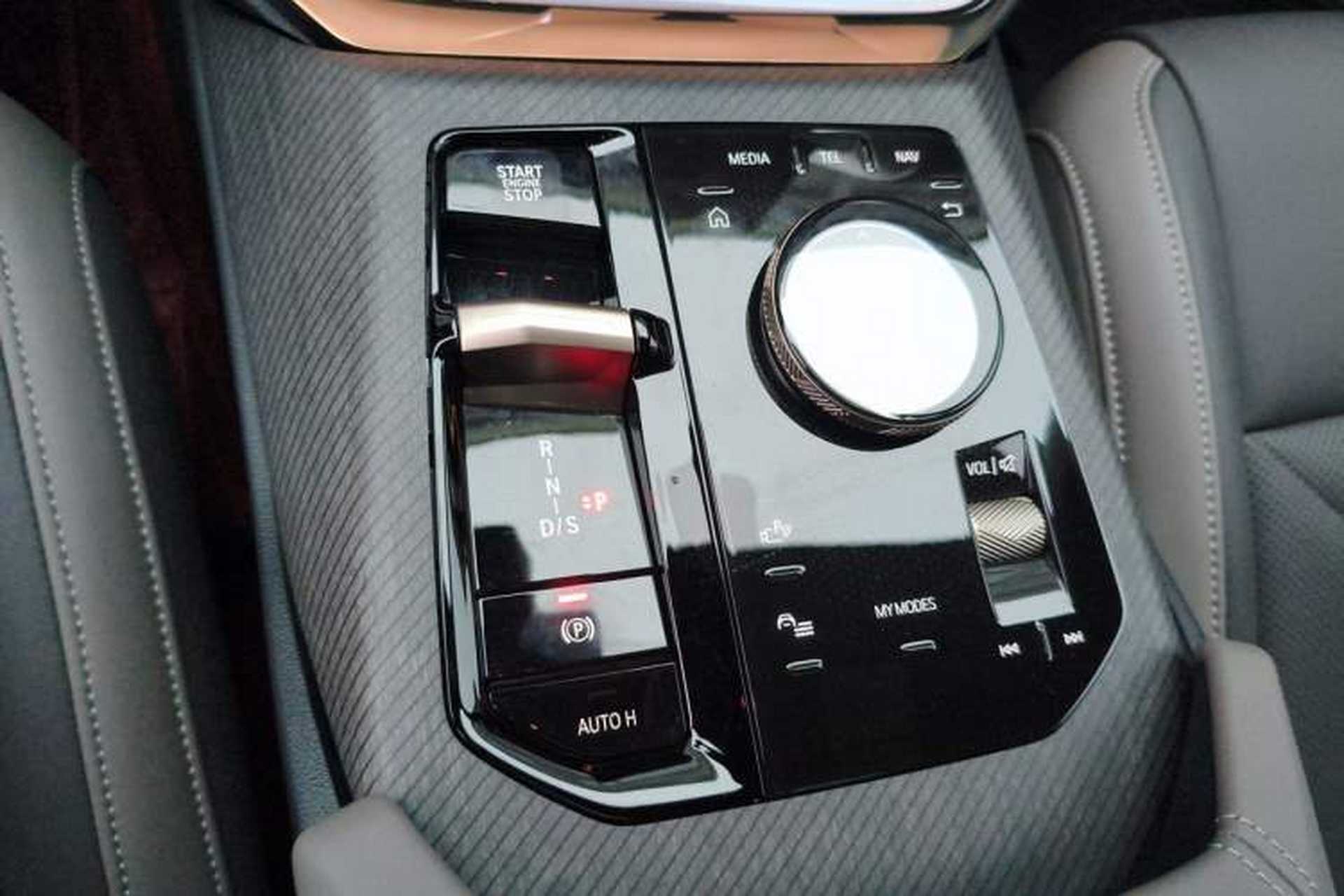Used BMW X3 2025 xDrive30L Leading Model M Sport Package Gear Lever