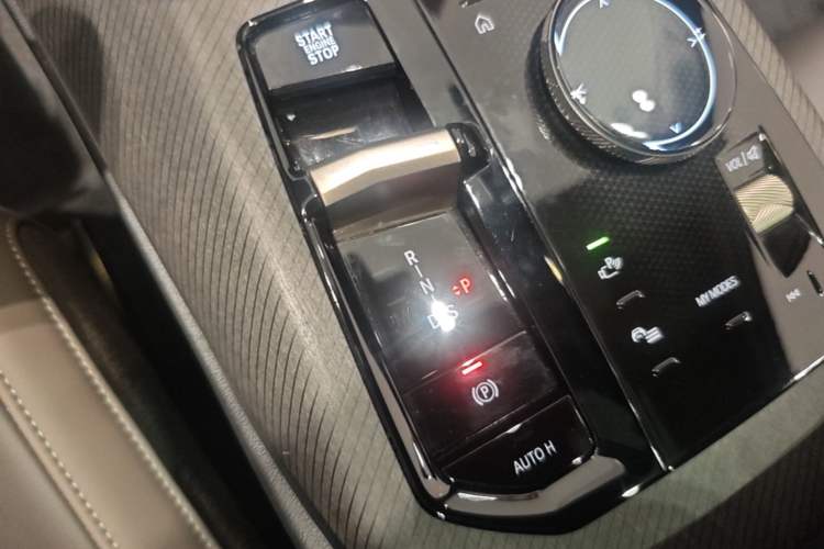 Used BMW X3 2025 xDrive30L Leading Model M Sport Package Gear Lever