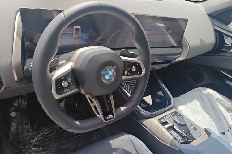 Used BMW X3 2025 xDrive30L Leading Model M Sport Package Interior 1