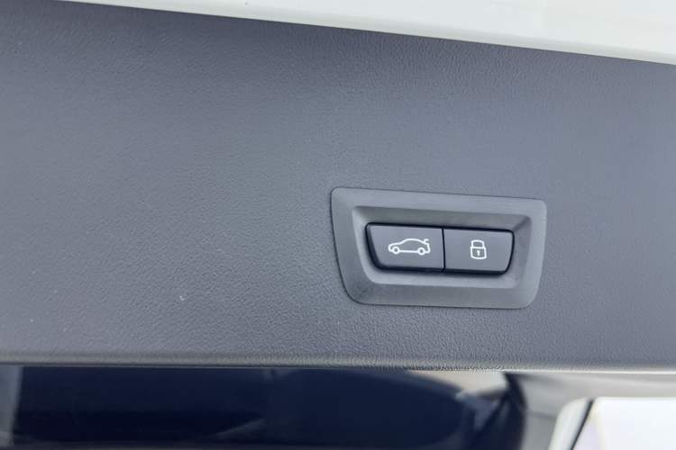 Used BMW X3 2025 xDrive30L Leading Model M Sport Package Interior 2