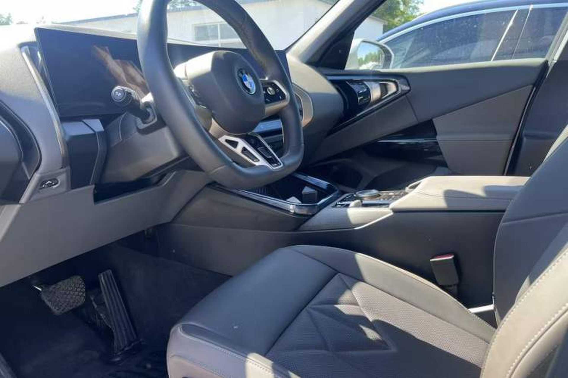 Used BMW X3 2025 xDrive30L Leading Model M Sport Package Interior 3