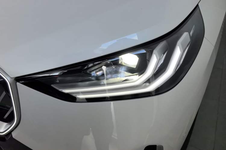Used BMW X3 2025 xDrive30L Leading Model M Sport Package Left Front Headlight