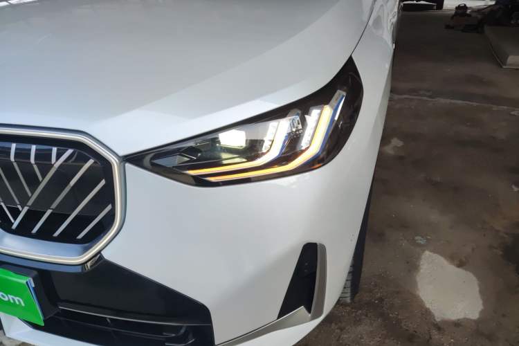 Used BMW X3 2025 xDrive30L Luxury Edition M Sport Package Left Front Headlight