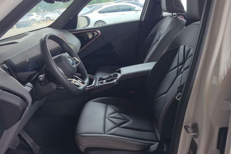 Used BMW X3 2025 xDrive30L Leading Model M Sport Package Left Front Seat