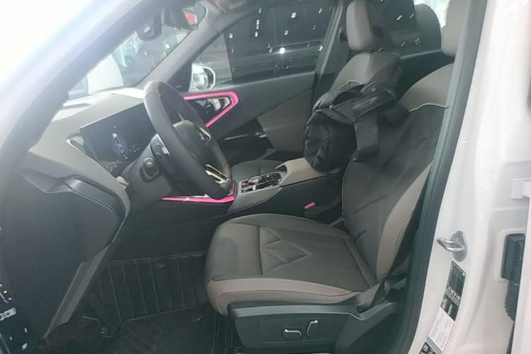 Used BMW X3 2025 xDrive30L Leading Model M Sport Package Left Front Seat