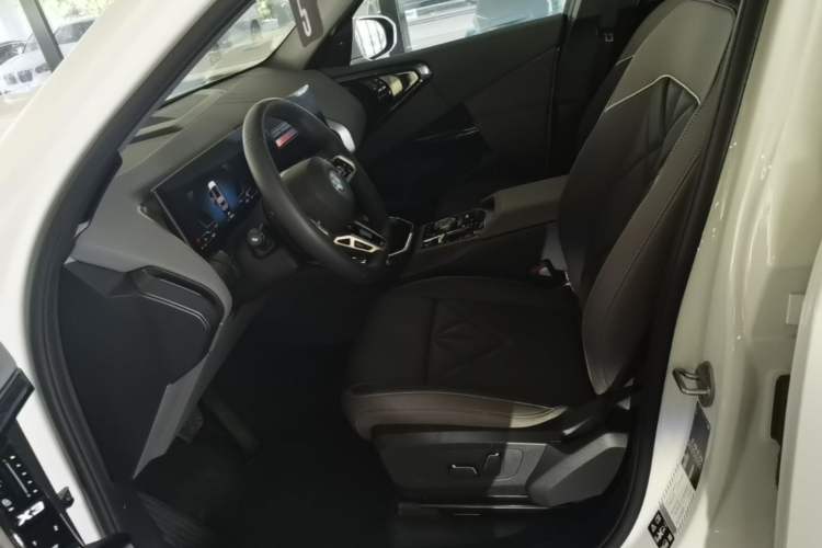 Used BMW X3 2025 xDrive30L Leading Model M Sport Package Left Front Seat