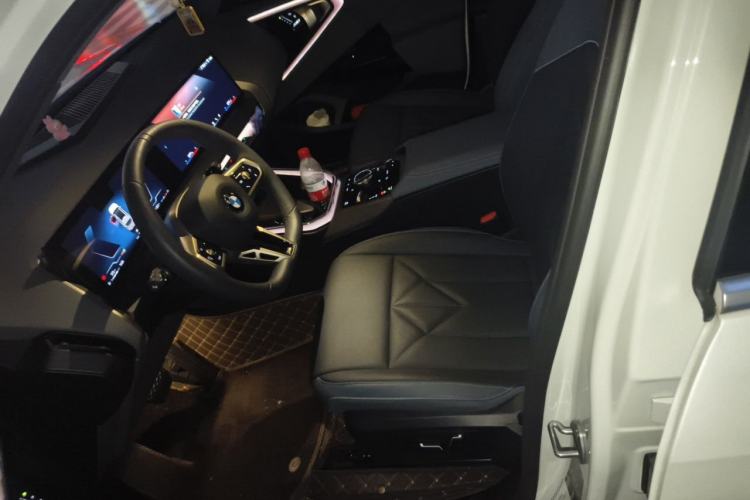 Used BMW X3 2025 xDrive30L Leading Model M Sport Package Left Front Seat