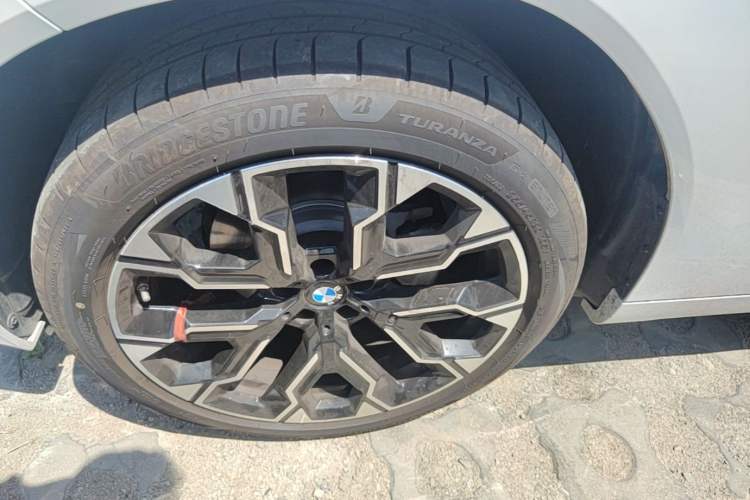 Used BMW X3 2025 xDrive30L Leading Model M Sport Package Left Front Wheel Hub