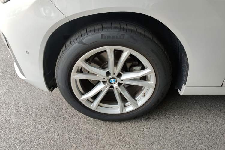 Used BMW X3 2025 xDrive25L Luxury Package Left Front Wheel Hub
