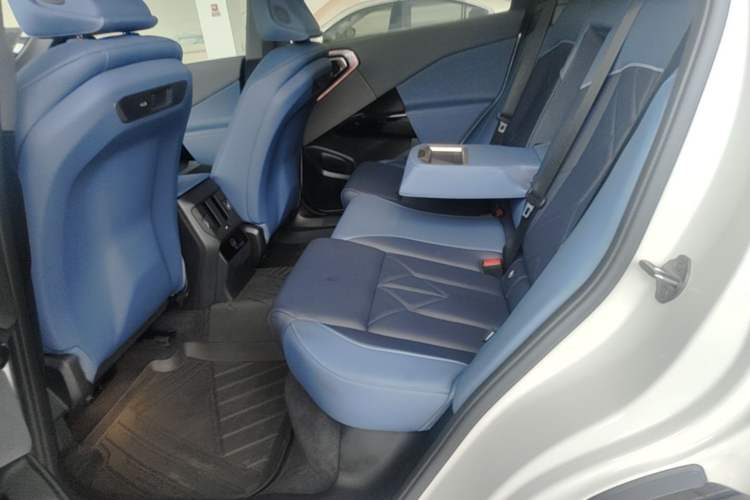 Used BMW X3 2025 xDrive30L Leading Model M Sport Package Left Rear Seat