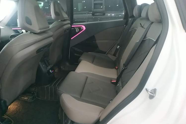 Used BMW X3 2025 xDrive30L Leading Model M Sport Package Left Rear Seat