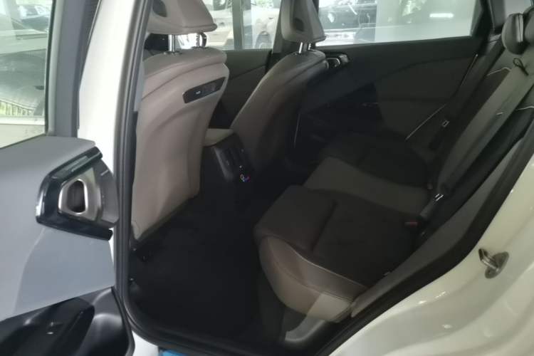 Used BMW X3 2025 xDrive30L Leading Model M Sport Package Left Rear Seat