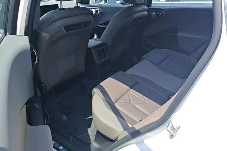 Used BMW X3 2025 xDrive30L Leading Model M Sport Package Left Rear Seat