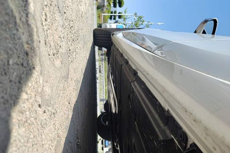Used BMW X3 2025 xDrive30L Leading Model M Sport Package Left Side Sill