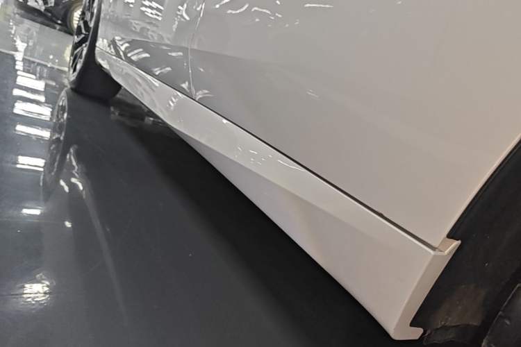 Used BMW X3 2025 xDrive30L Leading Model M Sport Package Left Side Sill