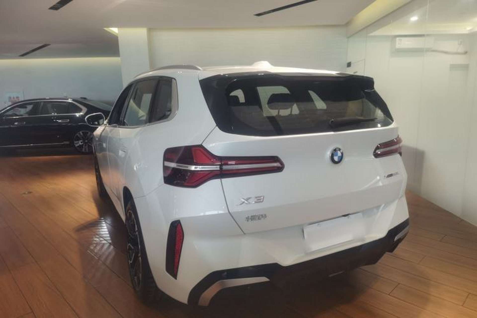 Used BMW X3 2025 xDrive30L Luxury Edition M Sport Package Rear Left 45 Deg