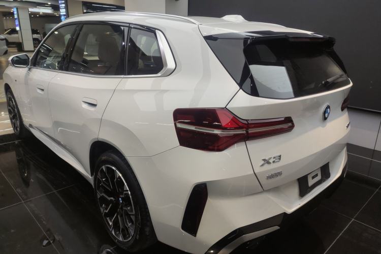 Used BMW X3 2025 xDrive30L Luxury Edition M Sport Package Rear Left 45 Deg