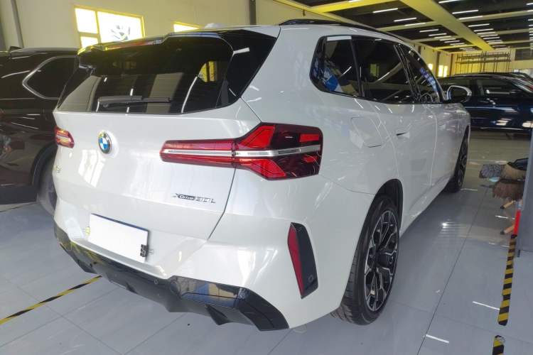Used BMW X3 2025 Model, xDrive30L Leading M Sport Night Package Rear Right 45 Deg