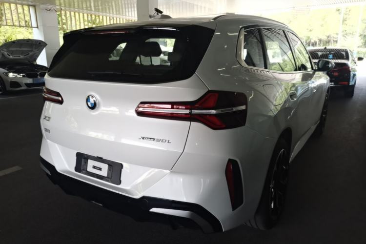 Used BMW X3 2025 xDrive30L Leading Model M Sport Package Rear Right 45 Deg