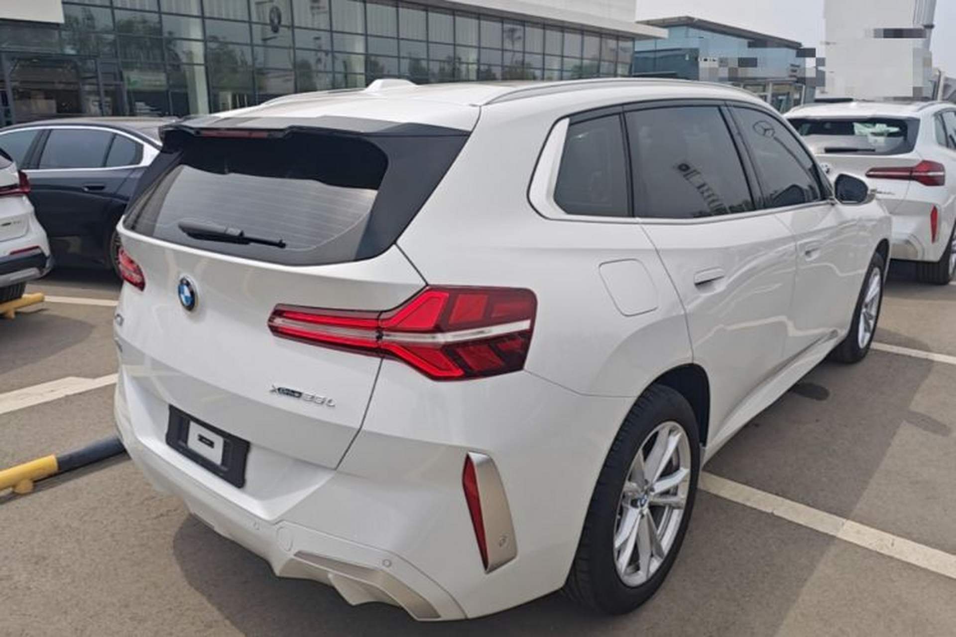 Used BMW X3 2025 xDrive25L Luxury Package Rear Right 45 Deg