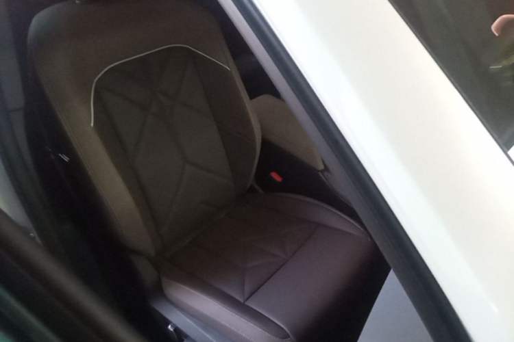 Used BMW X3 2025 Model, xDrive30L Leading M Sport Night Package Right Front Seat