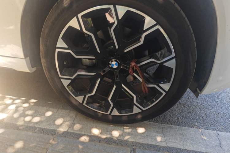 Used BMW X3 2025 xDrive30L Leading Model M Sport Package Right Front Wheel Hub