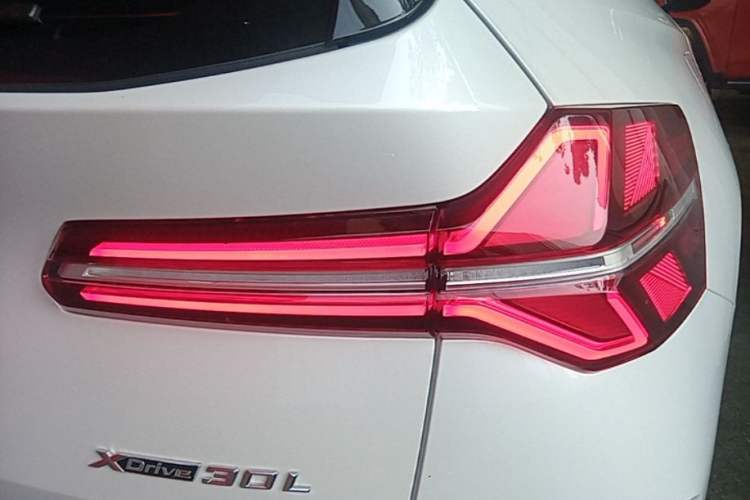 Used BMW X3 2025 Model, xDrive30L Leading M Sport Night Package Right Rear Taillight