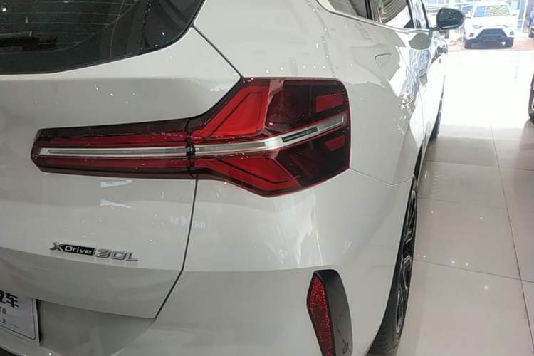 Used BMW X3 2025 xDrive30L Leading Model M Sport Package Right Rear Taillight