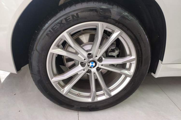 Used BMW X3 2025 xDrive25L Luxury Package Right Rear Wheel Hub