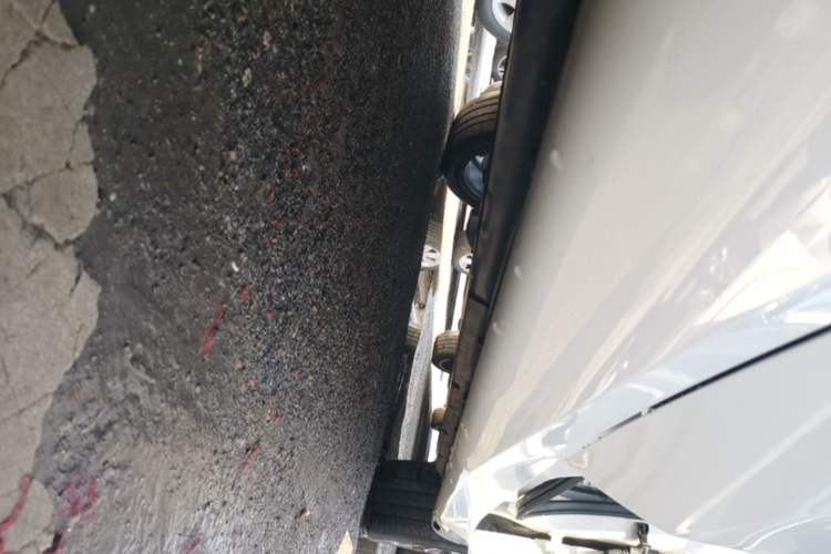 Used BMW X3 2025 xDrive30L Leading Model M Sport Package Right Side Sill