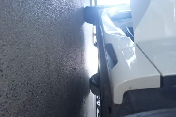 Used BMW X3 2025 xDrive30L Leading Model M Sport Package Right Side Sill