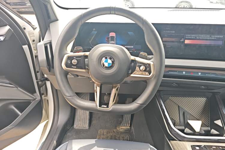 Used BMW X3 2025 xDrive30L Leading Model M Sport Package Steering Wheel