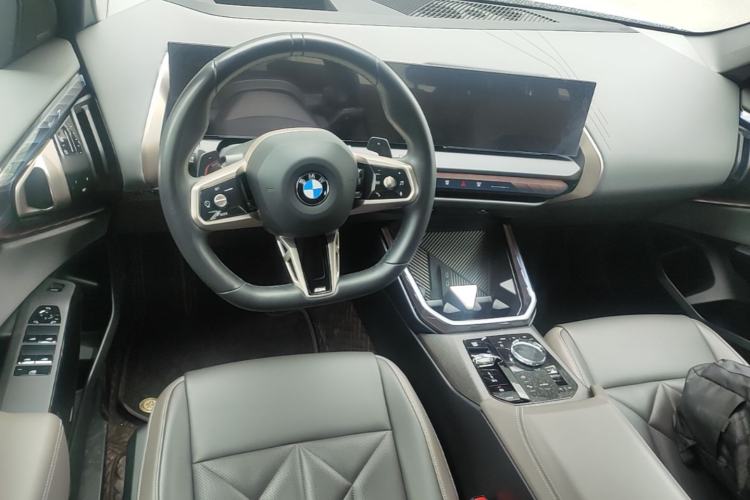 Used BMW X3 2025 xDrive30L Luxury Edition M Sport Package Steering Wheel