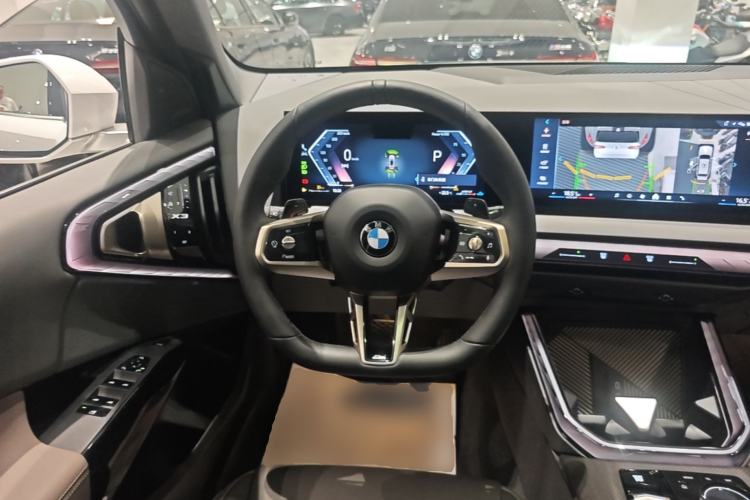 Used BMW X3 2025 xDrive30L Leading Model M Sport Package Steering Wheel