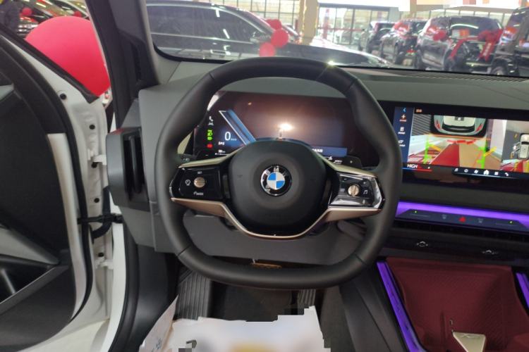Used BMW X3 2025 xDrive25L Luxury Package Steering Wheel