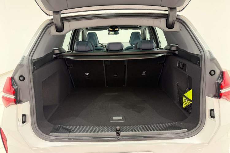 Used BMW X3 2025 xDrive30L Luxury Edition M Sport Package Trunk