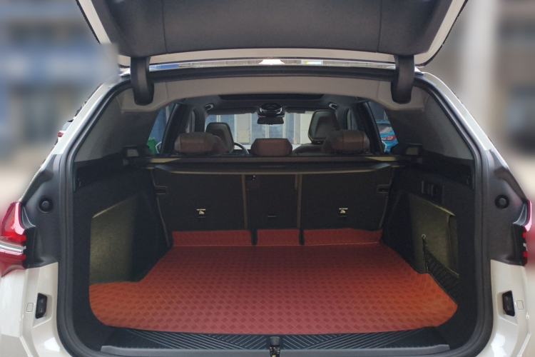 Used BMW X3 2025 xDrive30L Leading Model M Sport Package Trunk