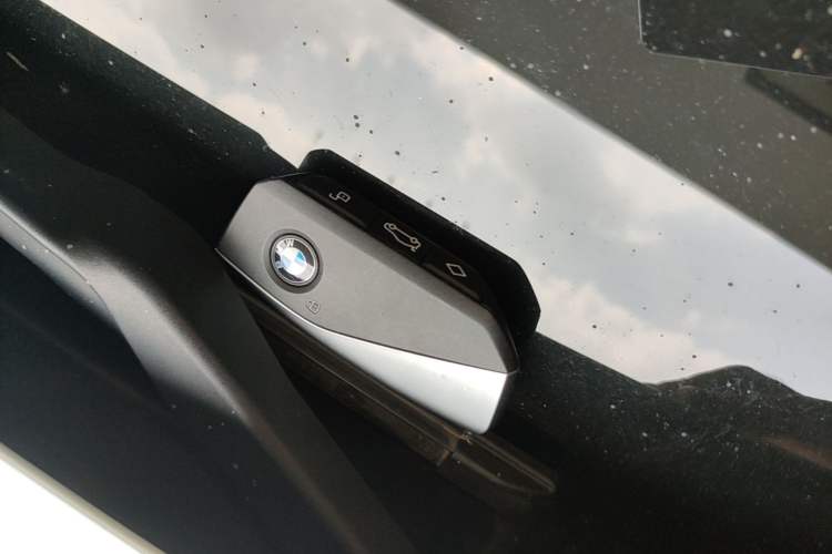 Used BMW X3 2025 xDrive25L Luxury Package Vehicle Key