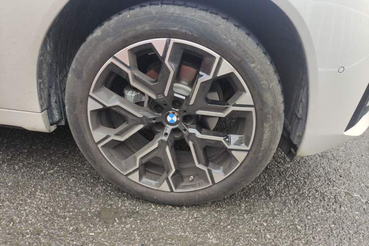 Used BMW X3 2026 Model xDrive30L Leading M Sport Midnight Package Right Front Wheel Hub